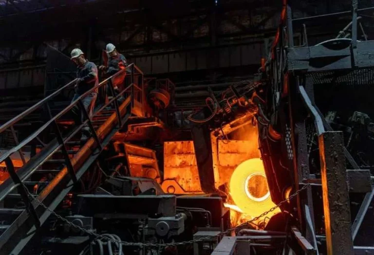 Частка чорних металів у товарному експорті України знизилася до 6,95%