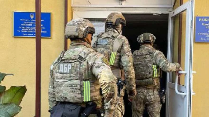 Понад три чверті українців вважають ТЦК та СП найбільш корумпованою структурою — опитування Active Group
